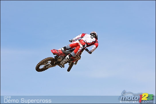Moto-X: Tout est prêt pour le Supercross de Montréal (+photos) Moto-X: Tout est prêt pour le Supercross de Montréal (+photos)