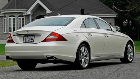 mercedes cls550 pose