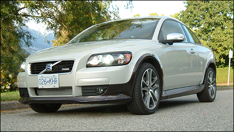 2009 Volvo C30 T5 R-Design Review Editor's Review | Page 1 | Auto123.com