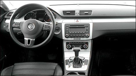 Volkswagen Passat 2009. 2009 Volkswagen Passat CC 3.6