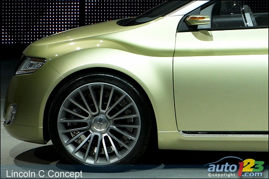 Lincoln C Concept presented in Detroit
