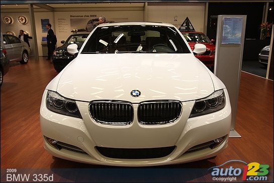 BMW's updated 7-Series bows to Montreal BMW's updated 7-Series bows to Montreal