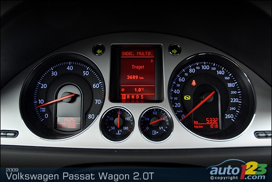 2010 Volkswagen Passat Wagon Tuning Pictures