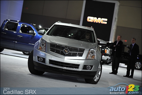 2010 Cadillac SRX and 2010 Chevrolet Equinox in Toronto