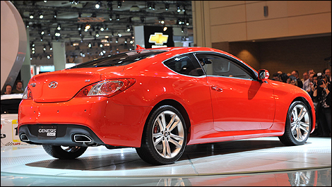 2010 Hyundai Genesis Coupe unveiled in Toronto - Car News | Auto123