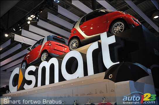 La Mercedes-Benz SL65 AMG Black Series 2010 et une smart �10e anniversaire� � Toronto