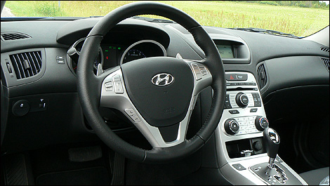 2010 Hyundai Genesis Coupe 2 0t Review Hyundai