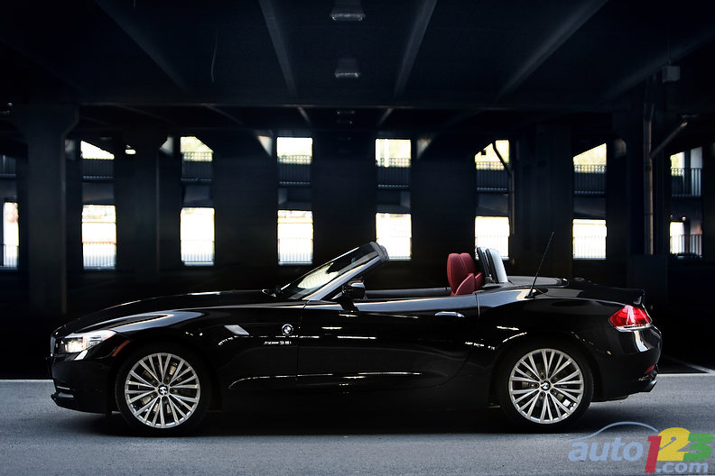 Bmw Z4 35i. 2009 BMW Z4 sDrive35i Review