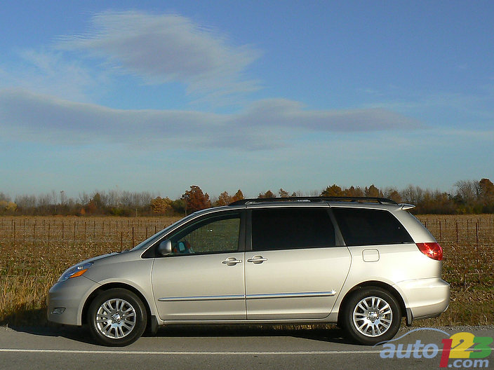 2010 Toyota Sienna Se. 2010 Toyota Sienna