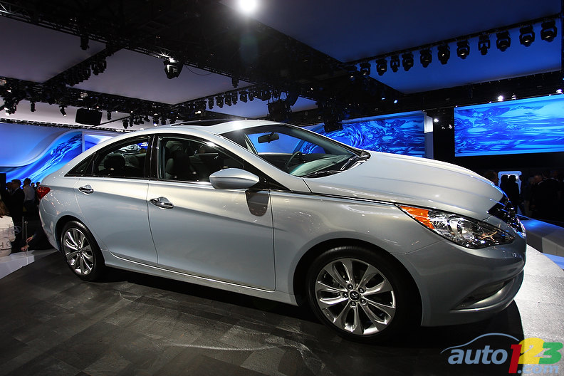 2011 Hyundai Sonata Injects Emotion and Superior Quality into Bland Segment