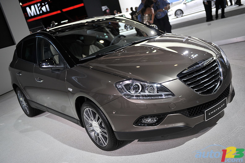 Detroit Autoshow 2010: Chrysler Delta and special-edition 300s