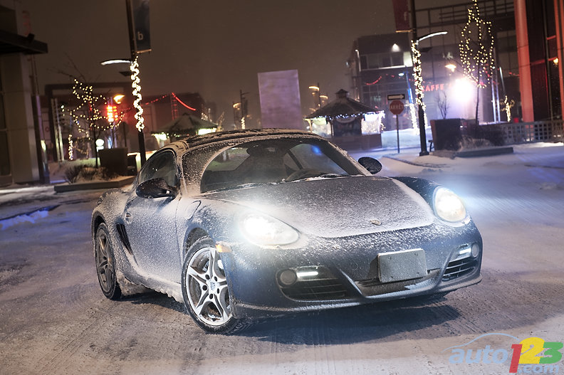 http://www.auto123.com/ArtImages/116084/2010-porsche-winter-test-001.jpg