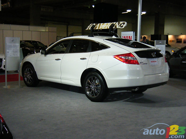 Detroit 2011: World premiere of 2012 Honda Civic Si coupe and sedan in 