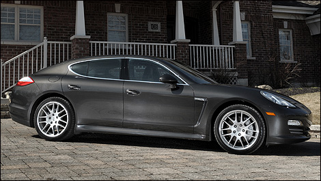 2010 Porsche Panamera 4S Review Editor's Review Page 1 Auto123com