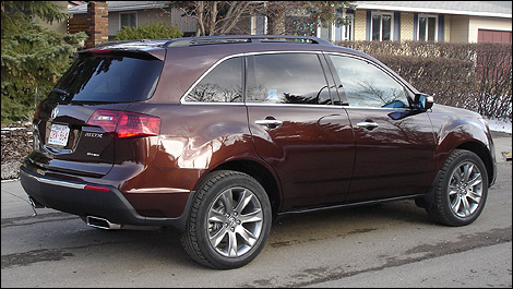   Acura on At The Rear  Tail Lights Have A New Shape And Brighter Leds Installed