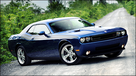 2010 Dodge Challenger R T Classic Review Editor's Review Page 1 Auto123 