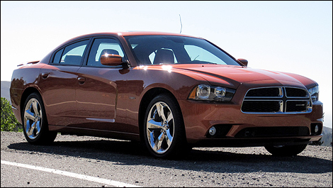 2011 Dodge Charger First Impressions Editor's Review Page 1 Auto123com