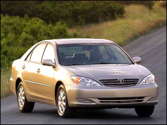 LA TOUTE NOUVELLE TOYOTA CAMRY 2002 REDÉFINIT L'EXCELLENCE LA TOUTE NOUVELLE TOYOTA CAMRY 2002 REDÉFINIT L'EXCELLENCE