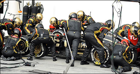 F1 Lotus pitstop