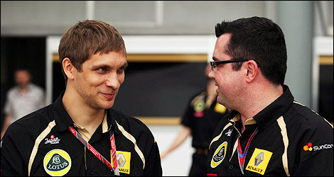 Vitaly Petrov F1 Eric Boullier