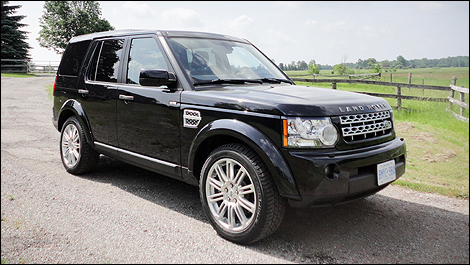 2012 Land Rover LR4 HSE LUX front 3/4 view