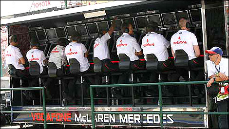 F1 McLaren pitwall