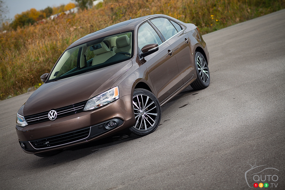 List of car and truck pictures and videos Auto123