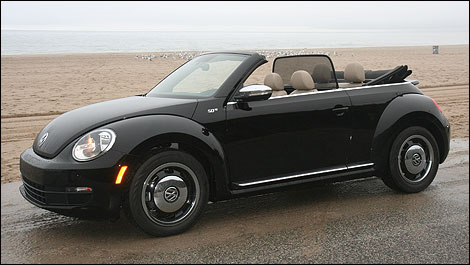 2013 Volkswagen Beetle Convertible side view