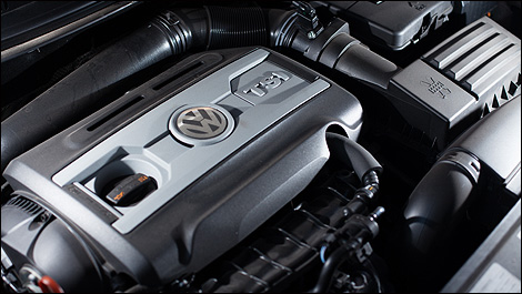 2013 Volkswagen CC Highline engine