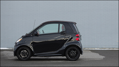 2013 smart fortwo passion side view