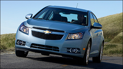 2013 Chevrolet Cruze 3/4 view