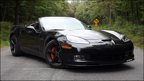 2012 Chevrolet Corvette Convertible 3/4 front view