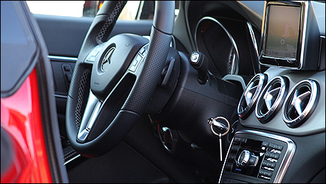 2014 Mercedes-Benz Classe CLA inside