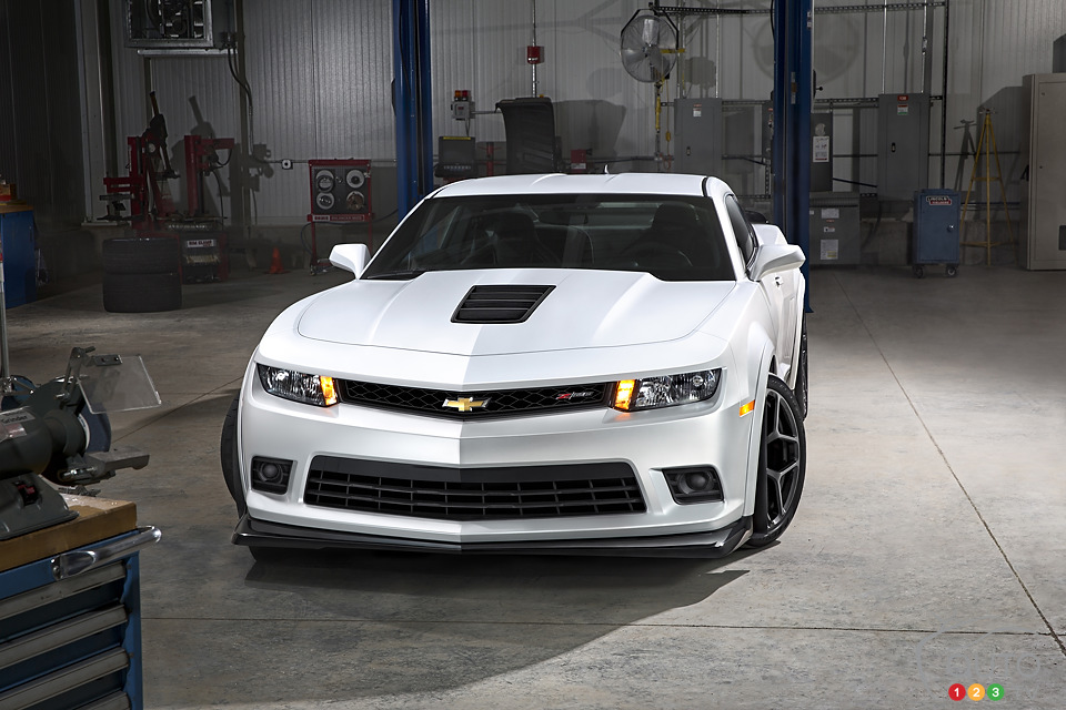 All-new 2014 Chevrolet Camaro Z/28 gets 500-hp LS7 V8