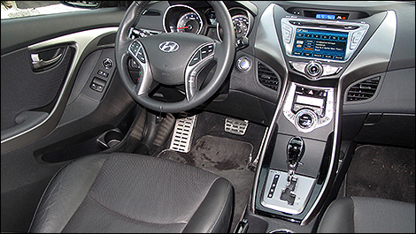 Hyundai Elantra Coup&eacute; SE 2013 int&eacute;rieur
