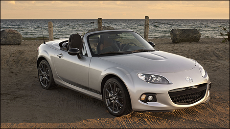 2013 Mazda MX-5 front 3/4 view