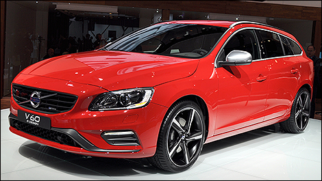 2015 Volvo V60 3/4 view