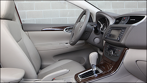 2013 Nissan Sentra 1.8 SV SL inside