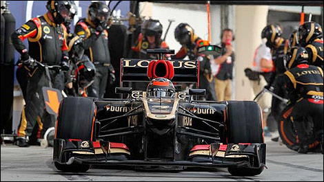 F1 Lotus pitstop Kimi Raikkonen