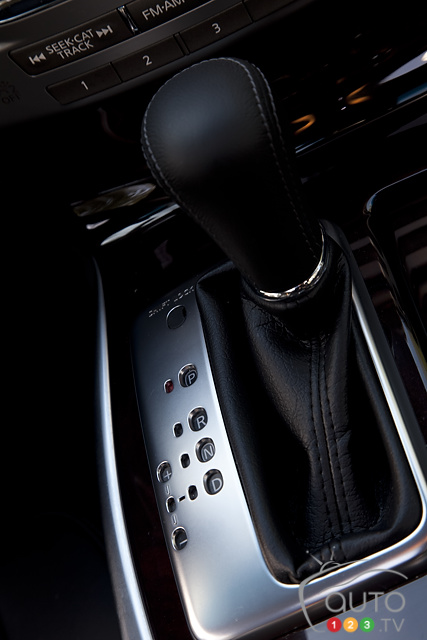 2013 Infiniti M Preview