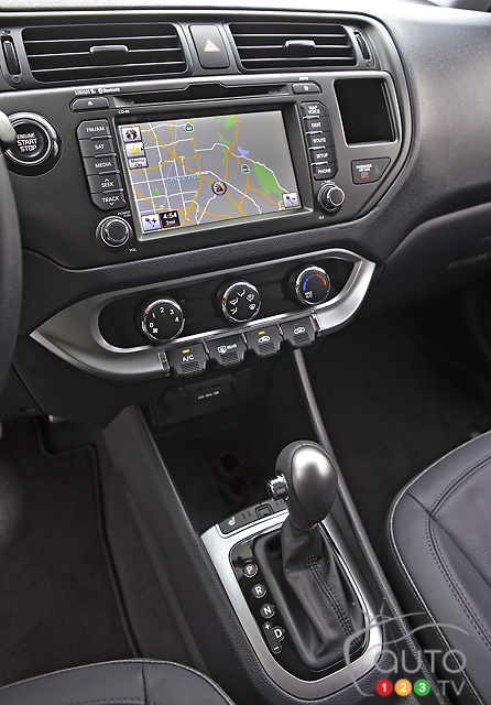 2103 Kia Rio Sedan Preview