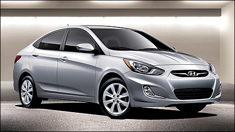 2013 Hyundai Accent sedan 3/4 view