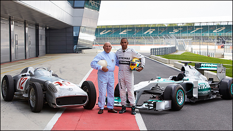 triling Miss Lewsi Hamilton Mercedes