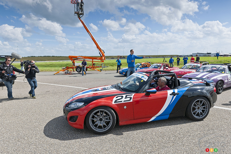 Mazda MX-5 sets world record
