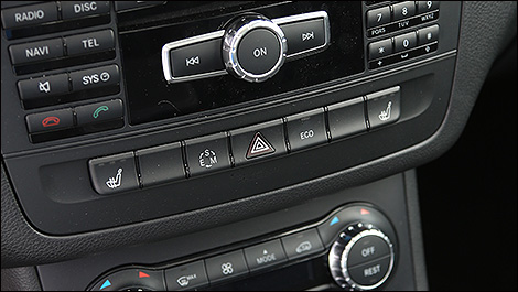 2013 Mercedes B-Class B250 Sports Tourer control buttons
