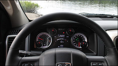 2013 Ram 1500 Outdoorsman dashboard