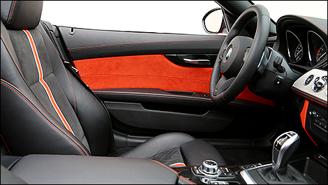 2014 BMW Z4 sDrive35i driver's cockpit