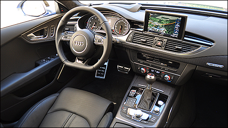2014 Audi RS 7 driver's cockpit