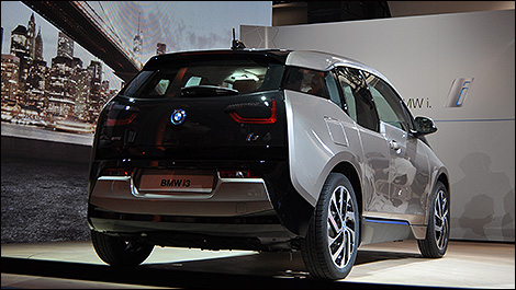 2014 BMW i3 rear 3/4 view