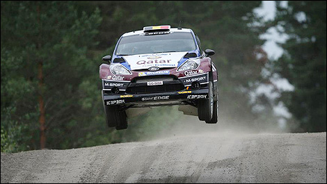 WRC Ford Thierry Neuville jump